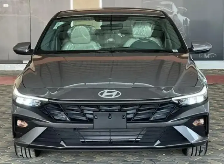 hyundai hyundai-elantra image New Hyundai Elantra 2.0L GLS 2025