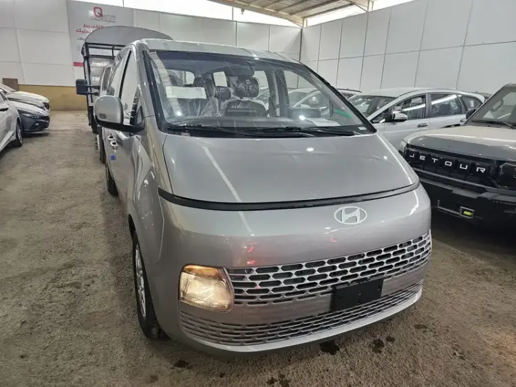 hyundai staria image Hyundai Staria 2025