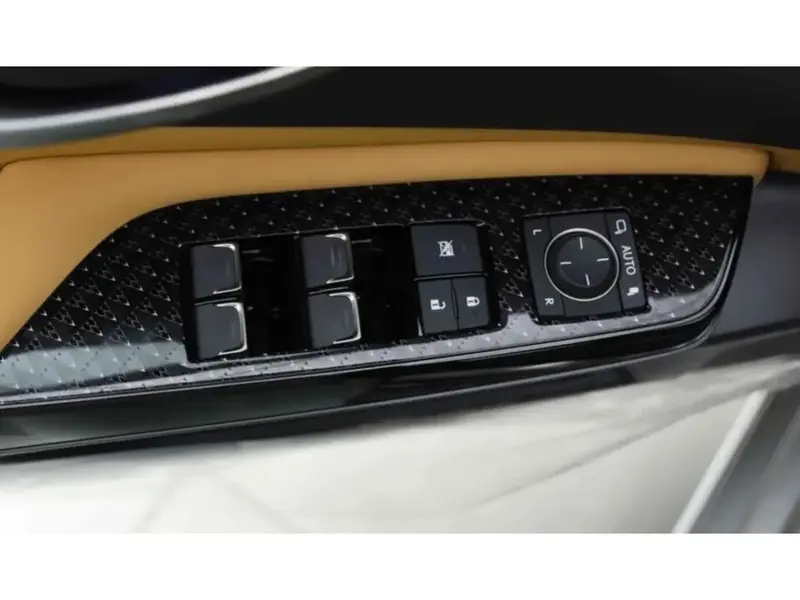 Lexus ES 2025