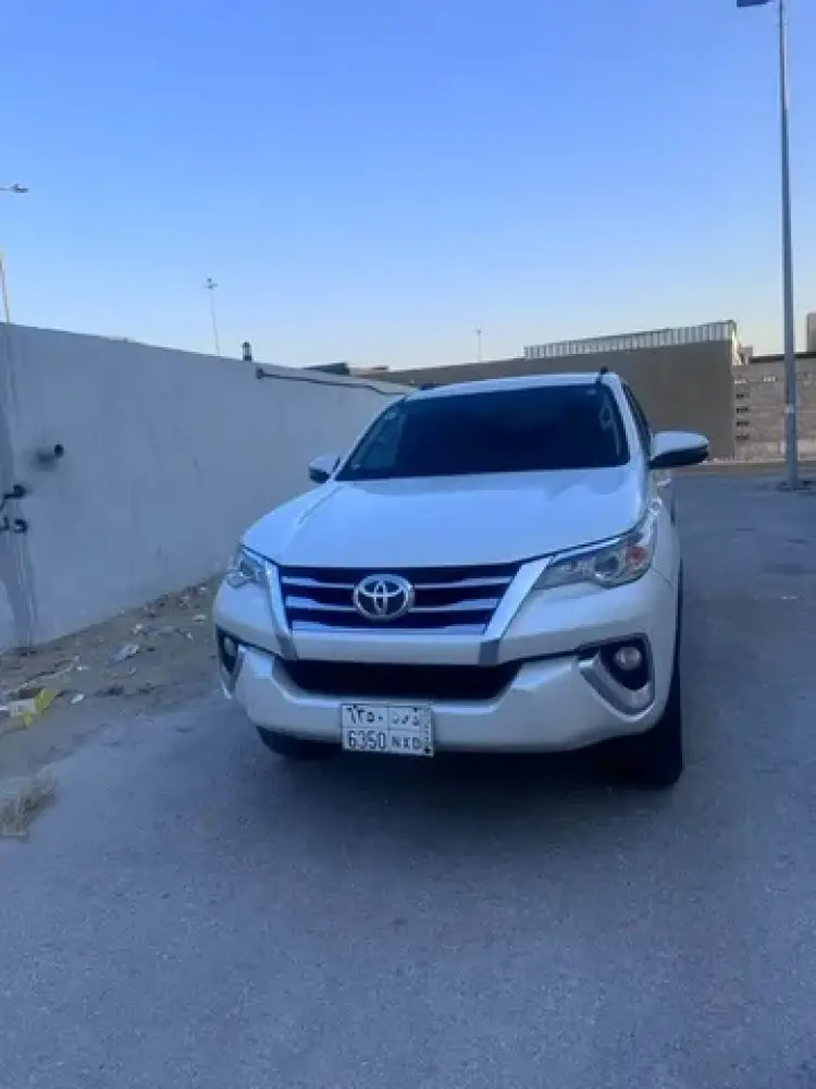 toyota toyota-fortuner image Toyota Fortuner 2019