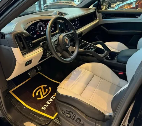 Discover undefined undefined Exterior Interior Images.Find all aspects and details of cars.