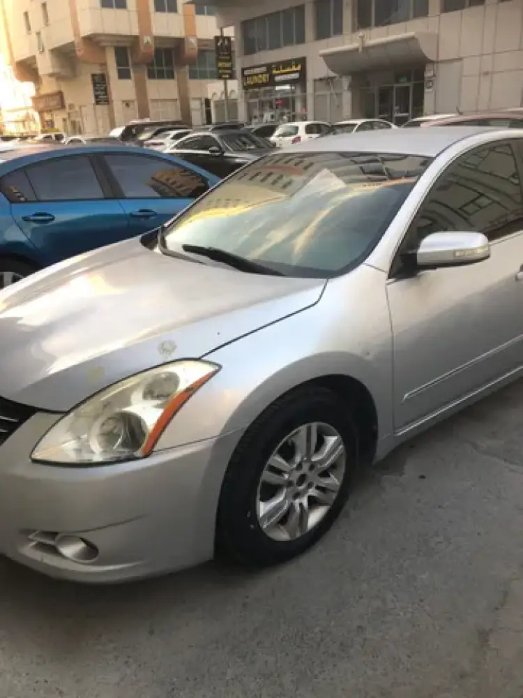 nissan nissan-altima image New Nissan Altima 2.5S 2010
