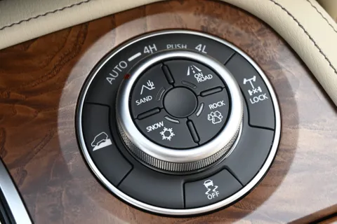 New Nissan Patrol 5.6L LE Type 2 2024