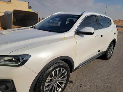 Discover undefined undefined Exterior Interior Images.Find all aspects and details of cars.