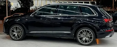 Discover undefined undefined Exterior Interior Images.Find all aspects and details of cars.