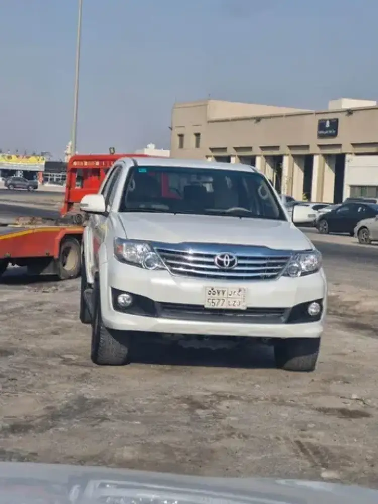 toyota toyota-fortuner image Toyota Fortuner 2015