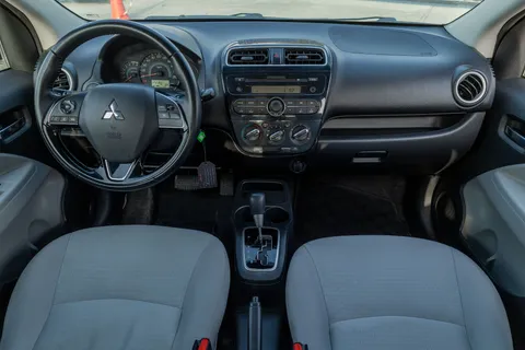 Mitsubishi Attrage 1.2 GLX 2022