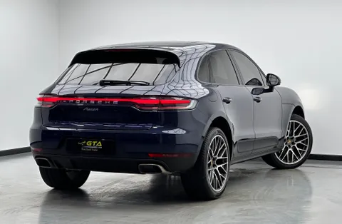 Porsche Macan Base 2021