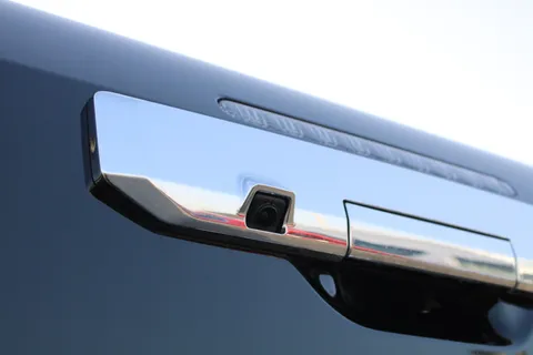 Discover undefined undefined Exterior Interior Images.Find all aspects and details of cars.