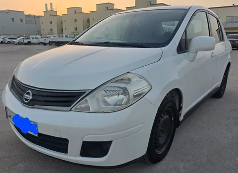 Nissan Tiida 1.8L SL 2011