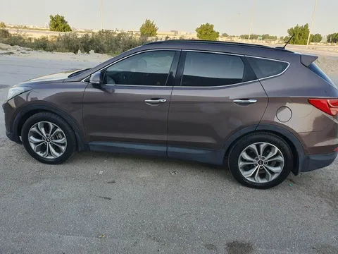 Discover undefined undefined Exterior Interior Images.Find all aspects and details of cars.