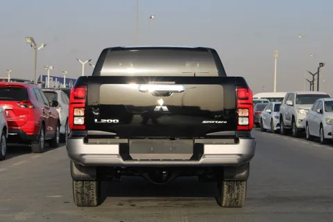 Discover undefined undefined Exterior Interior Images.Find all aspects and details of cars.