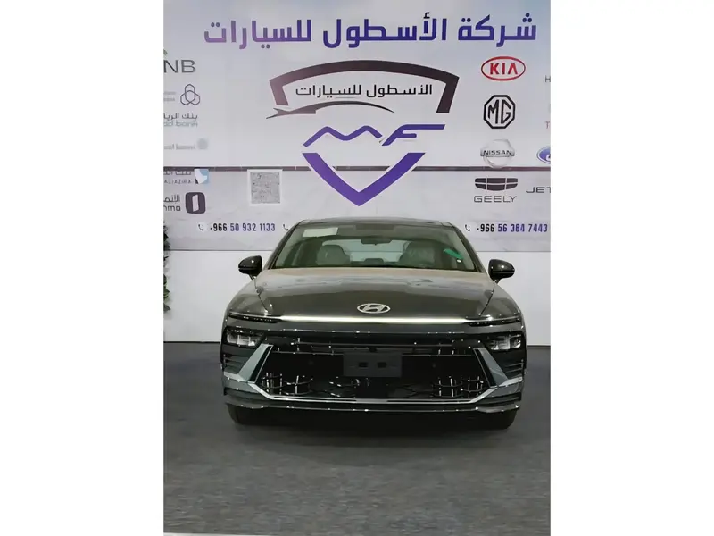 Discover undefined undefined Exterior Interior Images.Find all aspects and details of cars.