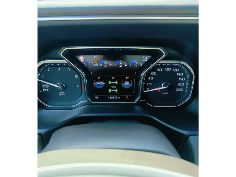 Discover undefined undefined Exterior Interior Images.Find all aspects and details of cars.