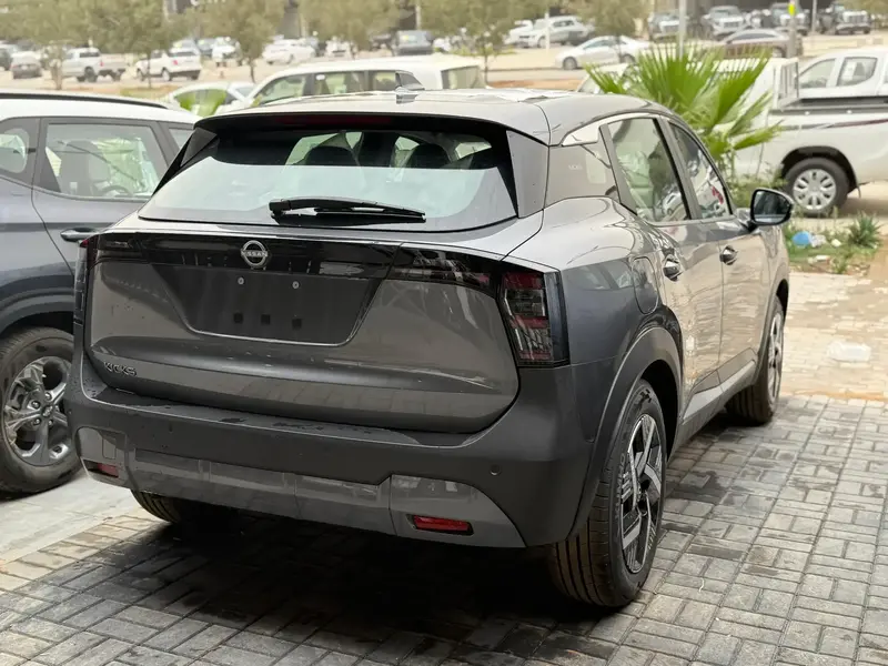 Nissan Kicks 2025