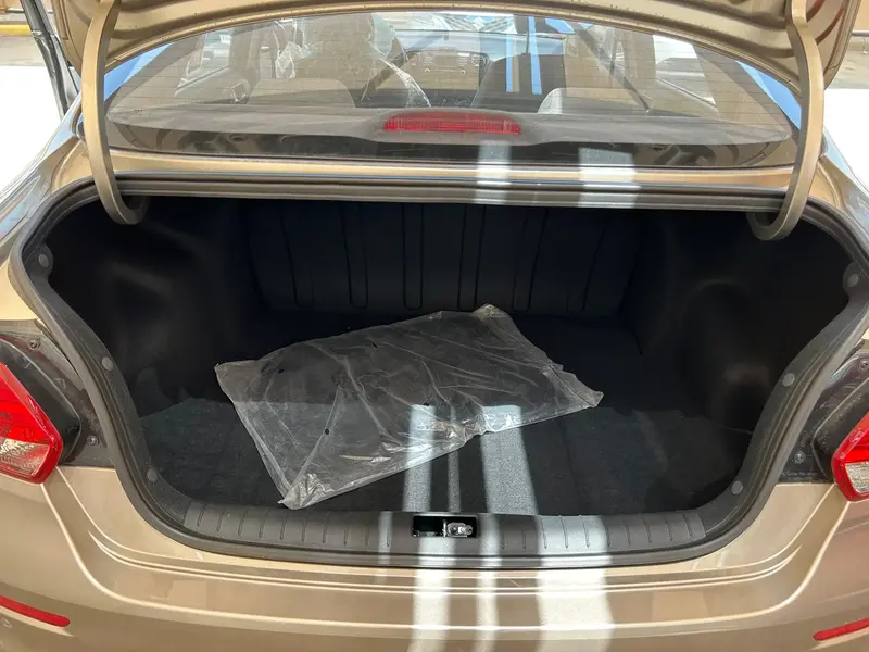KIA Pegas 2025