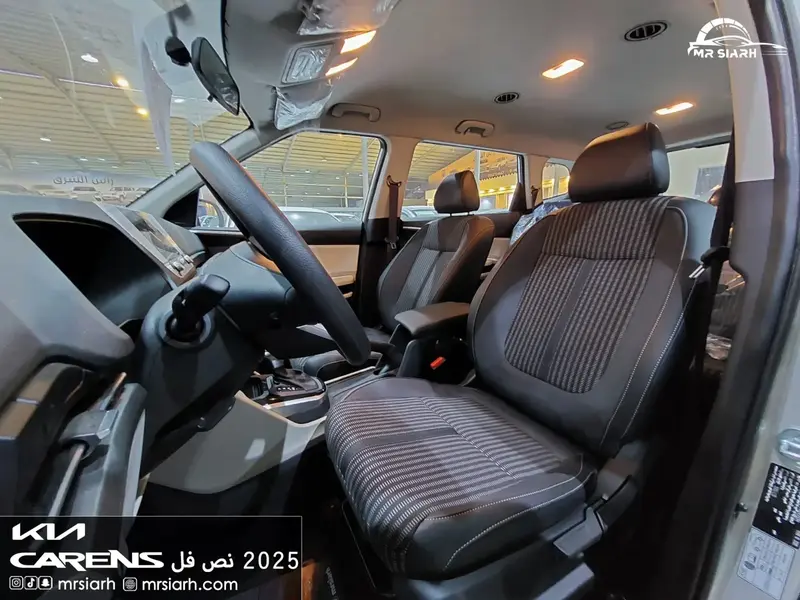 KIA Carens 2025