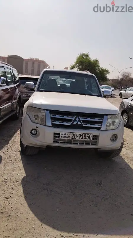 ميتسوبيشي باجيرو 2013