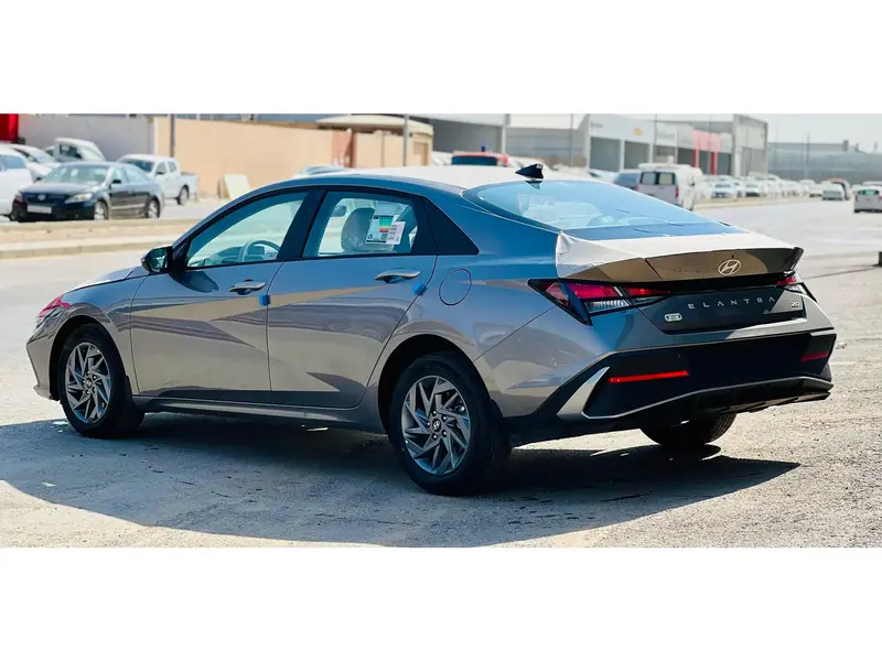 Discover undefined undefined Exterior Interior Images.Find all aspects and details of cars.