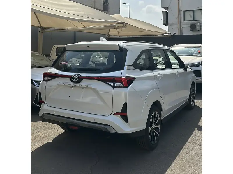 Toyota VELOZ 2025
