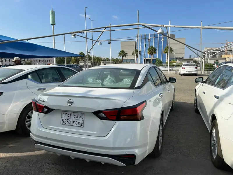 Nissan Altima 2022