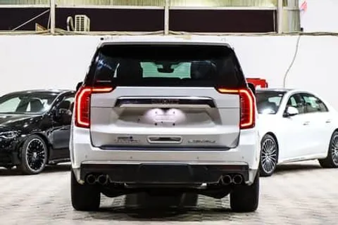 Discover undefined undefined Exterior Interior Images.Find all aspects and details of cars.