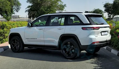 New Jeep Grand Cherokee 3.6L Altitude 2024