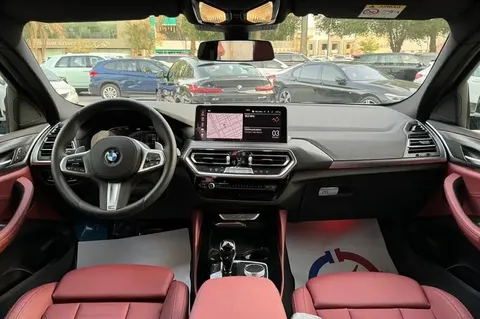 Discover undefined undefined Exterior Interior Images.Find all aspects and details of cars.