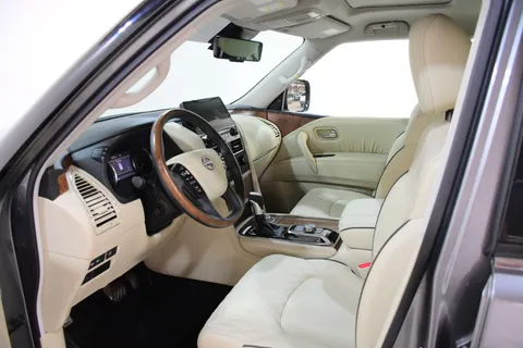 Discover undefined undefined Exterior Interior Images.Find all aspects and details of cars.