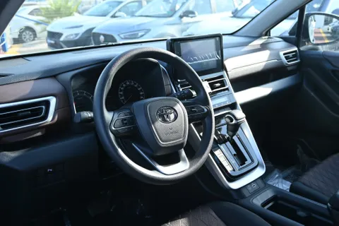 New Toyota Innova 2.0L GL 8 Seater 2024