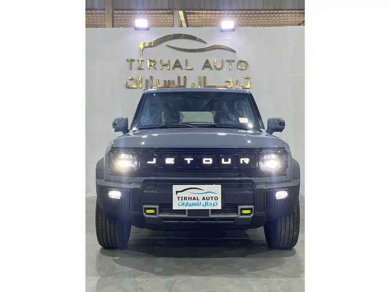 Discover undefined undefined Exterior Interior Images.Find all aspects and details of cars.