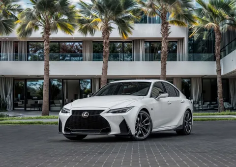 Discover undefined undefined Exterior Interior Images.Find all aspects and details of cars.