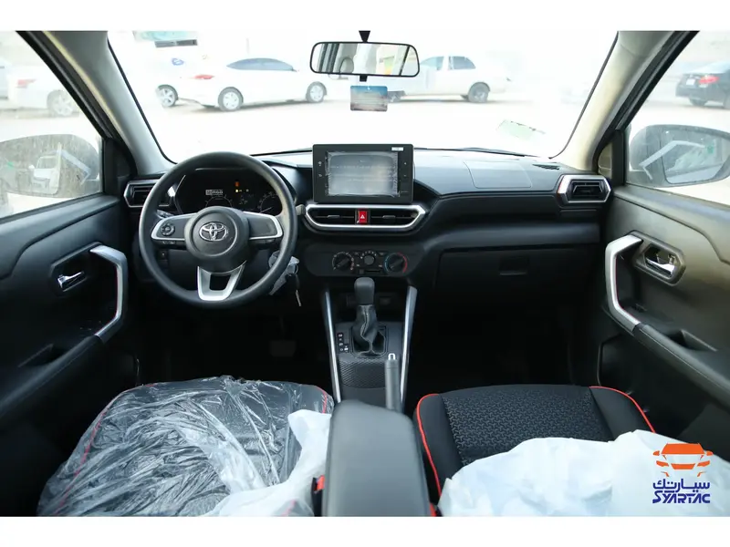 Discover undefined undefined Exterior Interior Images.Find all aspects and details of cars.