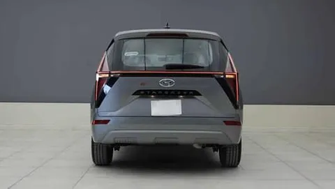 Discover undefined undefined Exterior Interior Images.Find all aspects and details of cars.