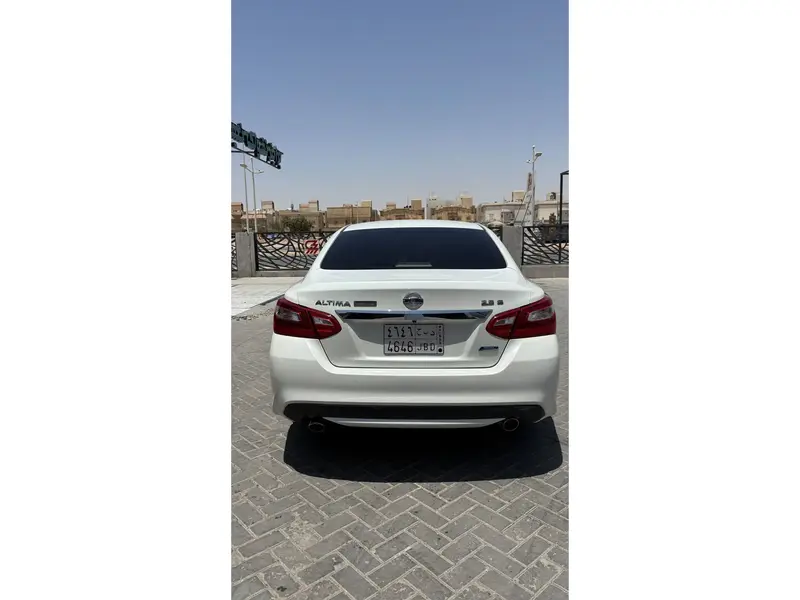 Discover undefined undefined Exterior Interior Images.Find all aspects and details of cars.