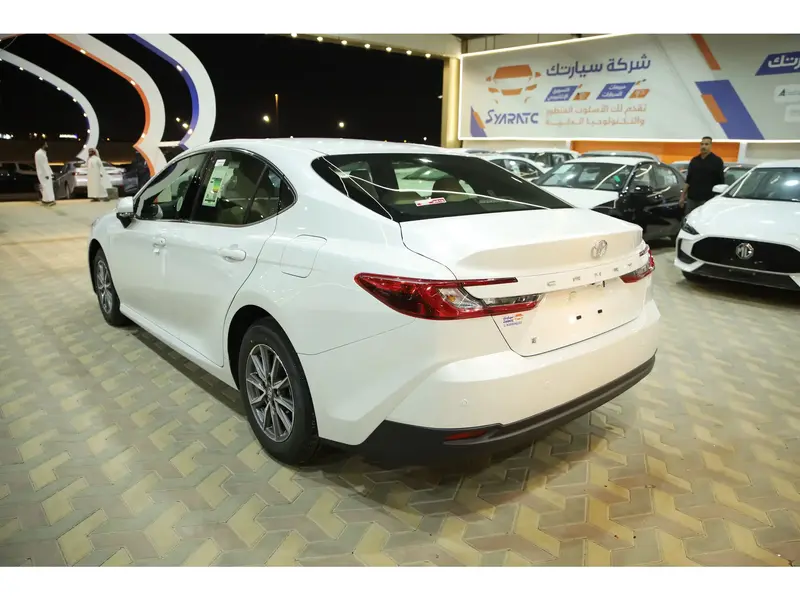 Toyota Camry 2025