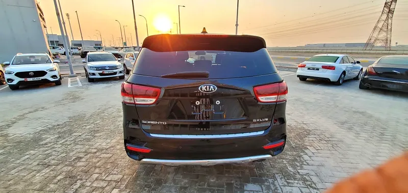 كيا سورينتو 2016