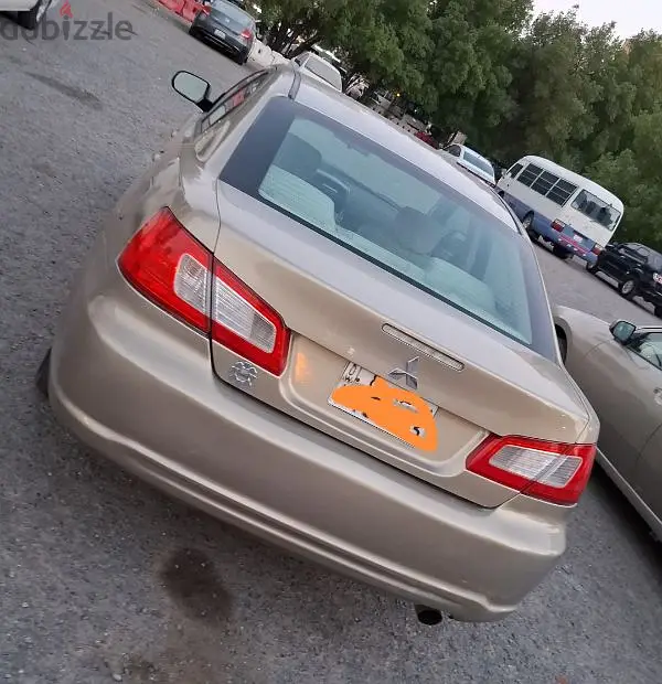 ميتسوبيشي جالانت 2010