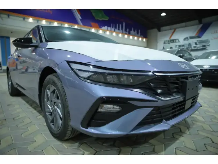 hyundai hyundai-elantra image Hyundai Elantra 2025