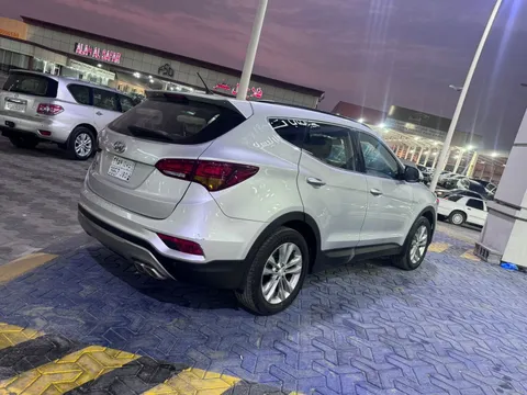 Discover undefined undefined Exterior Interior Images.Find all aspects and details of cars.