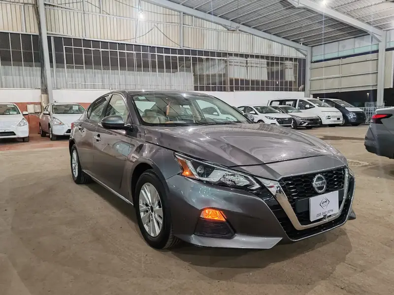 Nissan Altima 2021