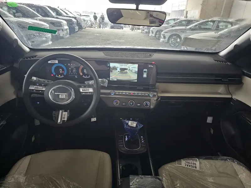 Discover undefined undefined Exterior Interior Images.Find all aspects and details of cars.