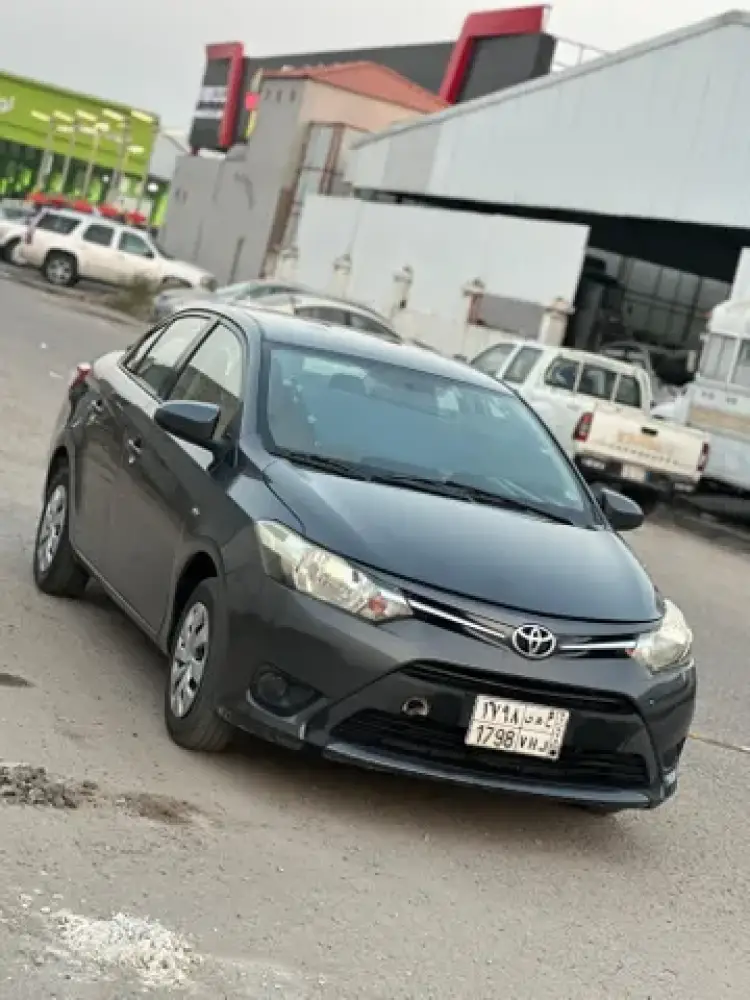 toyota toyota-yaris image Toyota Yaris 2016