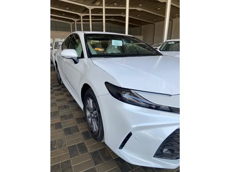 Toyota Camry 2025