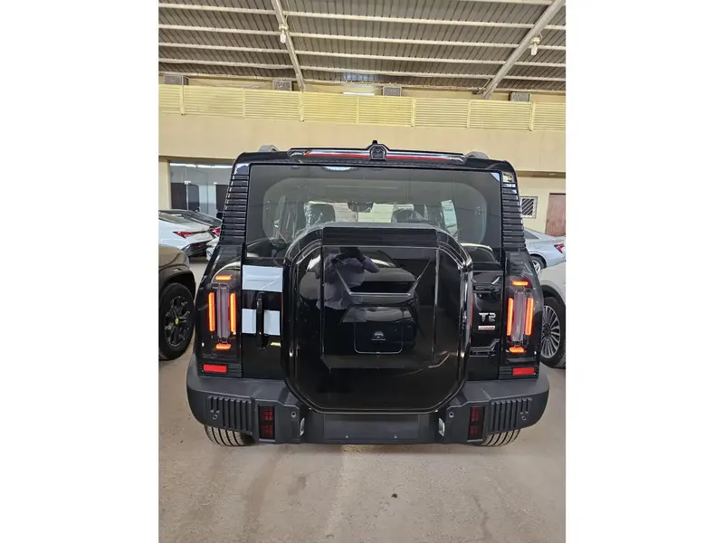 Discover undefined undefined Exterior Interior Images.Find all aspects and details of cars.