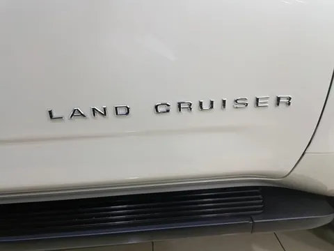 car-price-image