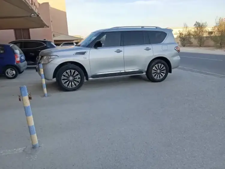 nissan nissan-patrol image Nissan Patrol 4.0L XE 2017