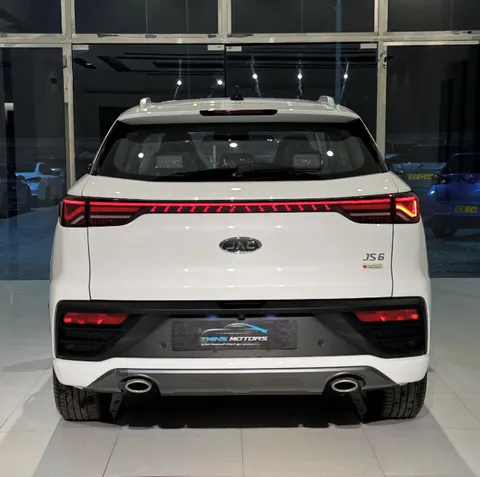 Discover undefined undefined Exterior Interior Images.Find all aspects and details of cars.