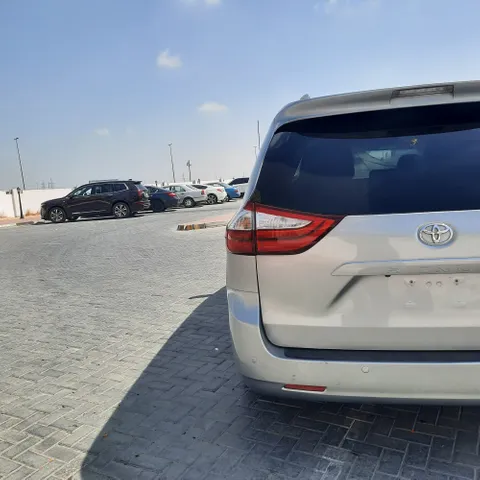 Toyota Sienna 2017