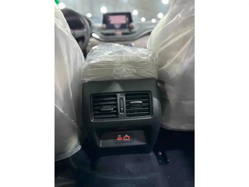 Nissan Altima 2025